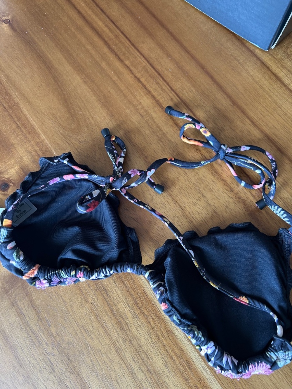 Floral beaded triangle swimsuit top - Picture 3 of 4
